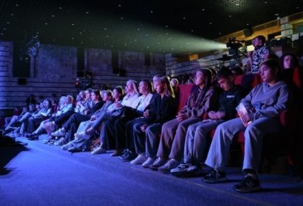 � ������ �������� ����� ����� � �����������