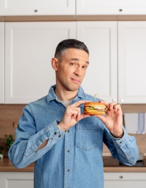 Летние опасности: как избежать пищевого отравления в жаркую погоду