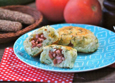 Картофельные зразы с сосисками: простое и вкусное угощение