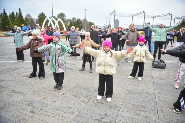 Как начать день бодро? Есть ответ! Сделать зарядку! Сегодня, 7 апреля, во всем мире отмечается День здоровья! Как начать день бодро? Есть ответ! Сделать зарядку! Сегодня, 7 апреля, во всем мире отмечается День здоровья!