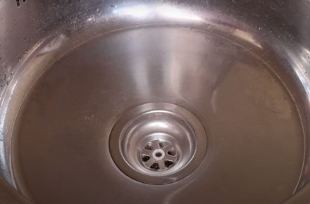 Как быстро справиться с засором в раковине: Советы и рекомендации