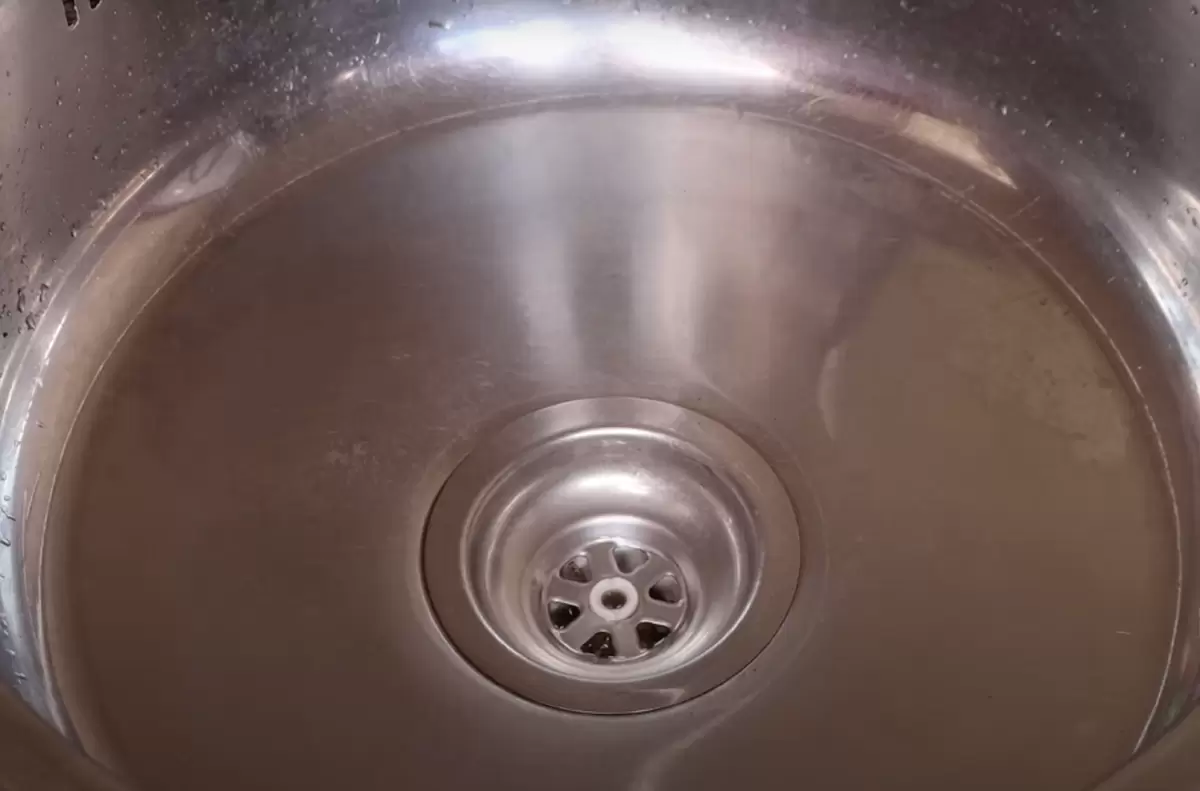 Как быстро справиться с засором в раковине: Советы и рекомендации