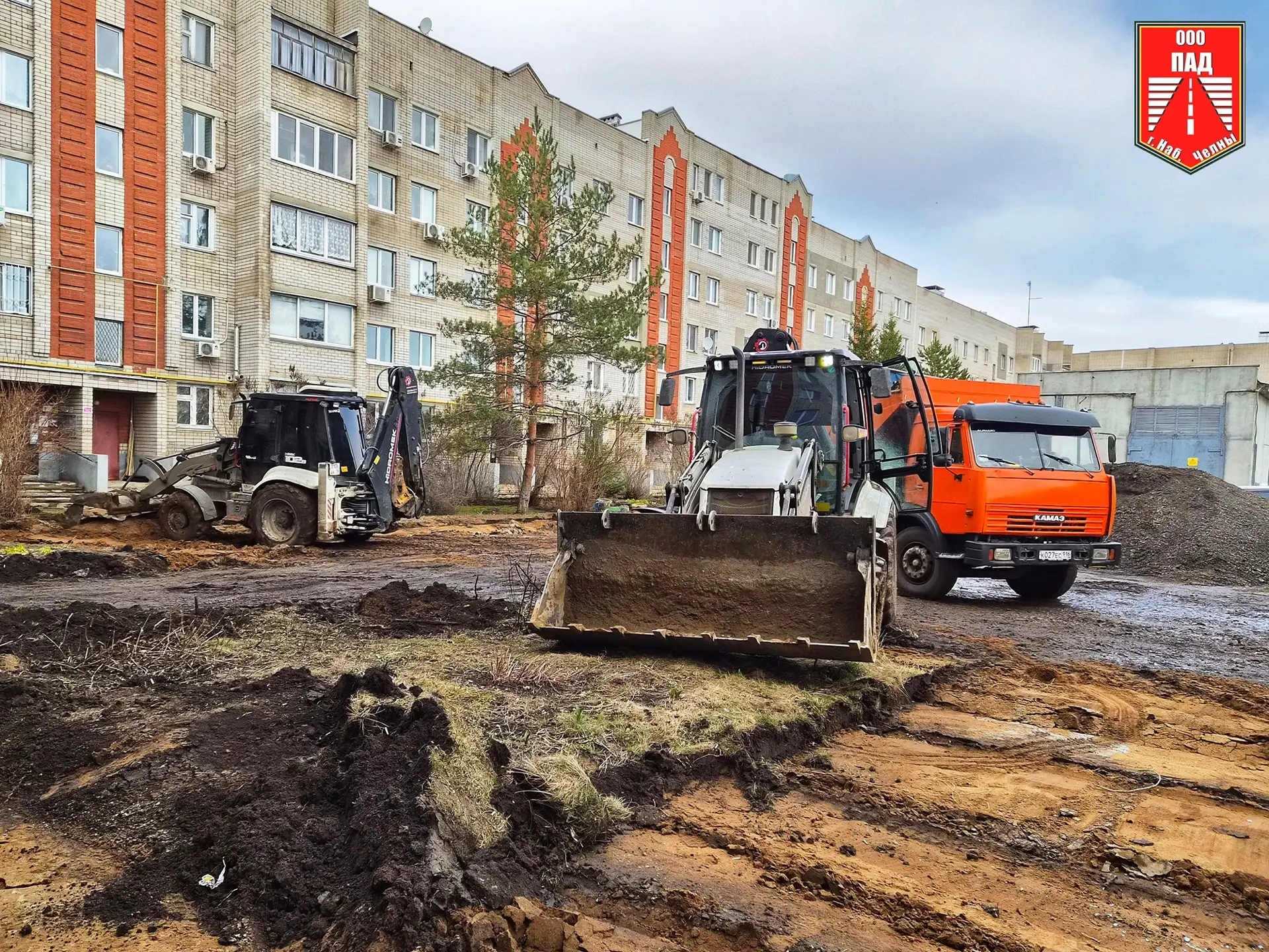 В 14-м комплексе поселка ЗЯБ программа #НашДвор2026 вышла за пределы дворов В 14-м комплексе поселка ЗЯБ программа #НашДвор2026 вышла за пределы дворов