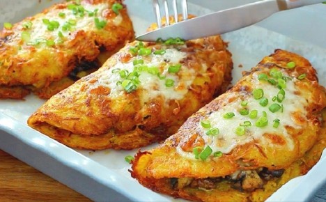 Необычные чебуреки: картофельные пирожки с сочной начинкой