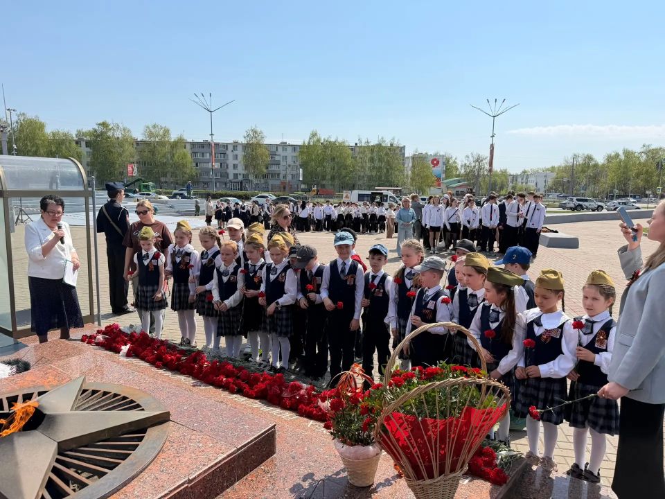 Традиционная «Вахта памяти» состоялась у мемориала «Родинамать» Традиционная «Вахта памяти» состоялась у мемориала «Родинамать»