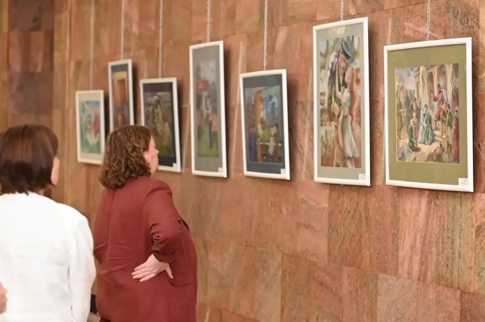В Государственном Совете открылась выставка картин ко Дню защиты детей В Государственном Совете открылась выставка картин ко Дню защиты детей