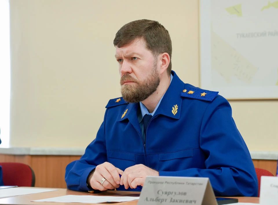 Прокурор Республики Татарстан Альберт Суяргулов провел прием граждан в Набережных Челнах Прокурор Республики Татарстан Альберт Суяргулов провел прием граждан в Набережных Челнах