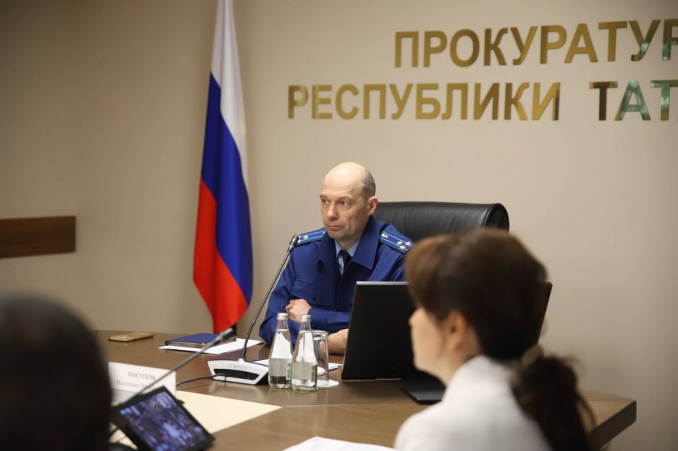 «За истекший период 2026 года на дорогах с участием несовершеннолетних зарегистрировано 117 ДТП: 3 ребенка погибли, 124 получили ранения», — такую статистику сегодня озвучили на межведомственном совещании с участием всех... «За истекший период 2026 года на дорогах с участием несовершеннолетних зарегистрировано 117 ДТП: 3 ребенка погибли, 124 получили ранения», — такую статистику сегодня озвучили на межведомственном совещании с участием всех...