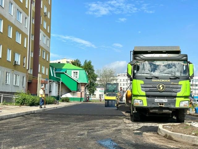 Запах свежего асфальта и масштабные перемены: как программа #НашДвор2026 меняет Челны Запах свежего асфальта и масштабные перемены: как программа #НашДвор2026 меняет Челны