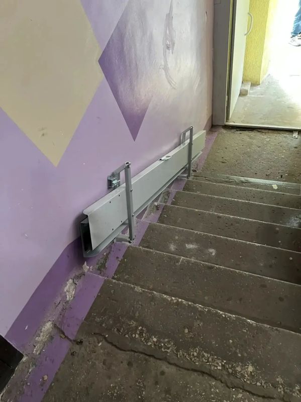 В Комсомольском районе установили пять пандусов для людей с ограниченными возможностями здоровья В Комсомольском районе установили пять пандусов для людей с ограниченными возможностями здоровья