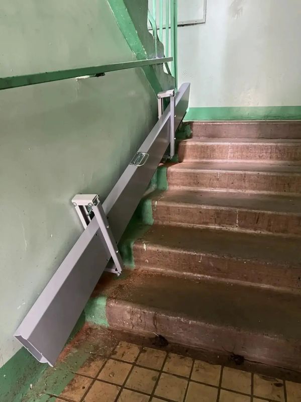 В Комсомольском районе установили пять пандусов для людей с ограниченными возможностями здоровья В Комсомольском районе установили пять пандусов для людей с ограниченными возможностями здоровья