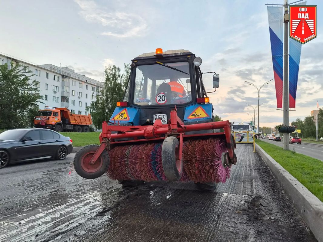 Без выходных и почти без перерывов Без выходных и почти без перерывов