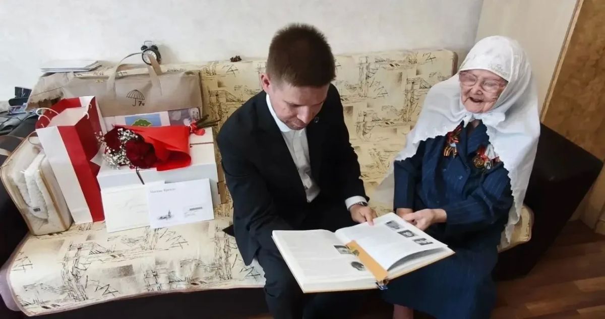 100 лет — достойный век! Поздравляем труженицу тыла Гульзиган Сафовну Сафину! 100 лет — достойный век! Поздравляем труженицу тыла Гульзиган Сафовну Сафину!