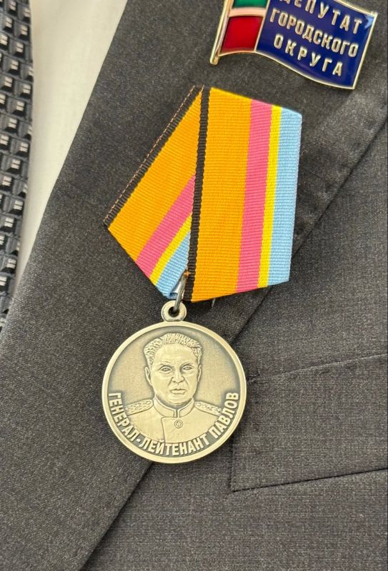 Два челнинских депутата получили награды от Министерства обороны Два челнинских депутата получили награды от Министерства обороны