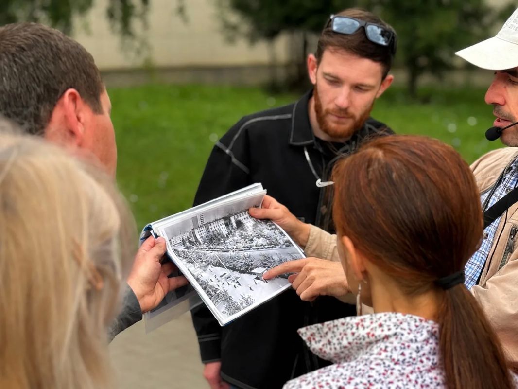 Узнали улицу Гидростроителей с другой стороны и даже увидели радугу Узнали улицу Гидростроителей с другой стороны и даже увидели радугу