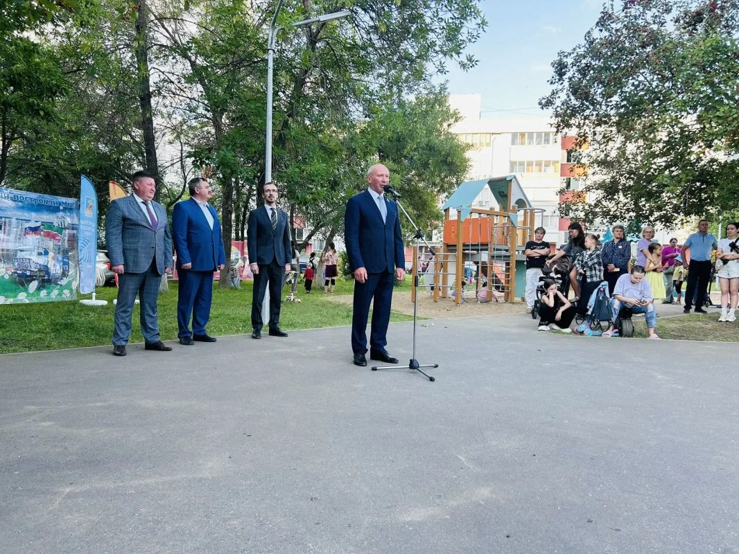 Друзья, это было круто! Как мы провели праздник двора Друзья, это было круто! Как мы провели праздник двора
