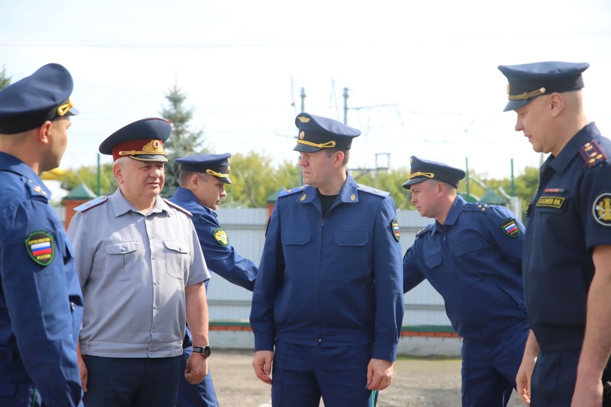 Прокурор Татарстана Альберт Суяргулов проверил колонию-поселение №18 в Казани Прокурор Татарстана Альберт Суяргулов проверил колонию-поселение №18 в Казани