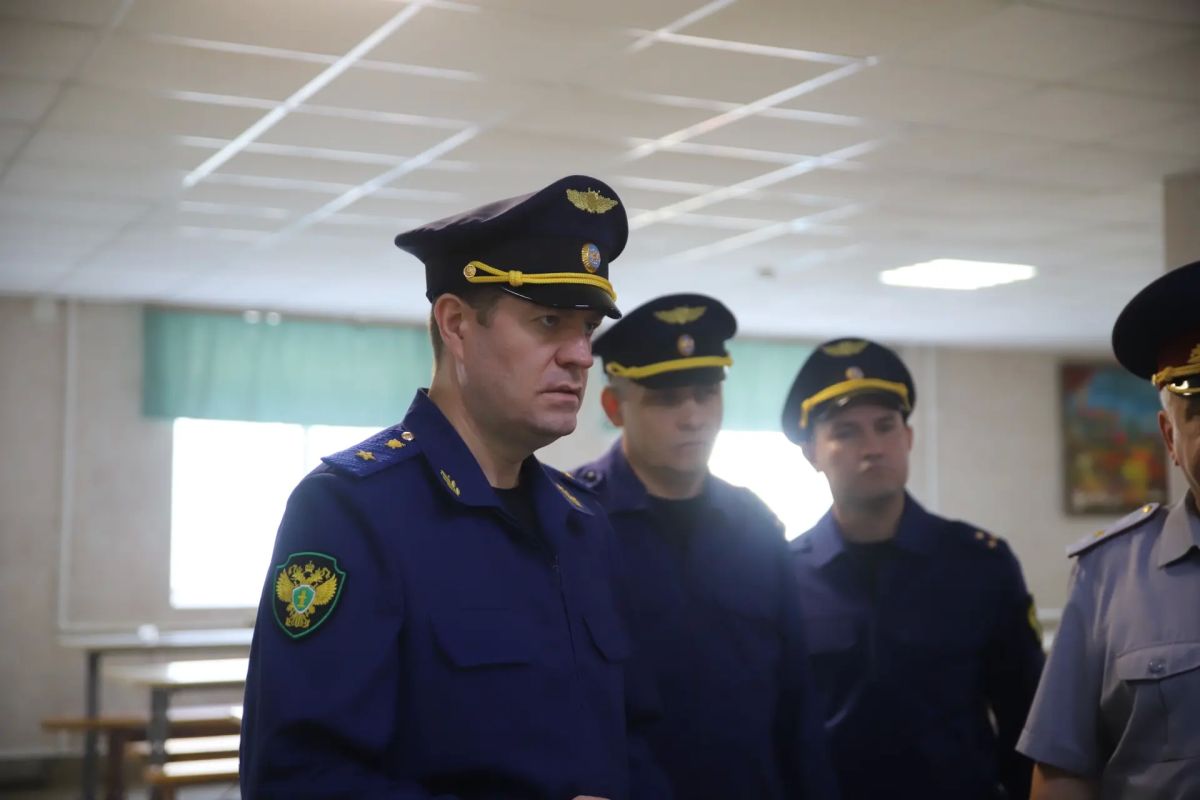 Прокурор Татарстана Альберт Суяргулов проверил колонию-поселение №18 в Казани Прокурор Татарстана Альберт Суяргулов проверил колонию-поселение №18 в Казани