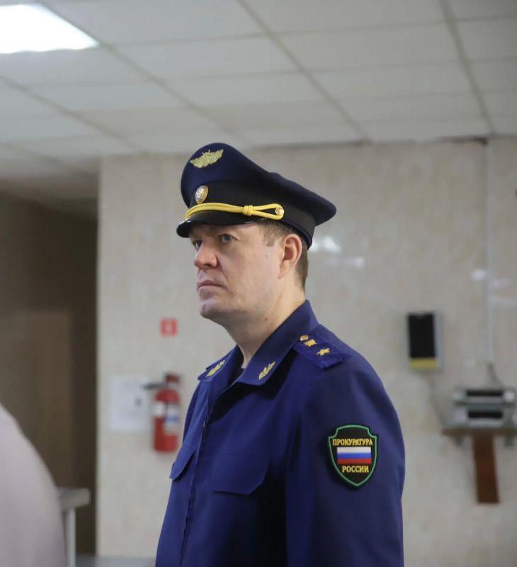 Прокурор Татарстана Альберт Суяргулов проверил колонию-поселение №18 в Казани Прокурор Татарстана Альберт Суяргулов проверил колонию-поселение №18 в Казани