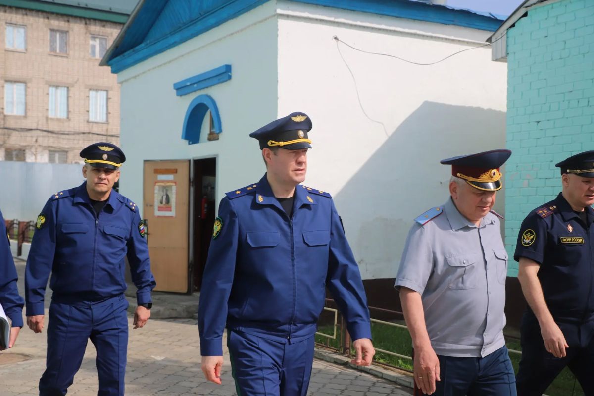 Прокурор Татарстана Альберт Суяргулов проверил колонию-поселение №18 в Казани Прокурор Татарстана Альберт Суяргулов проверил колонию-поселение №18 в Казани