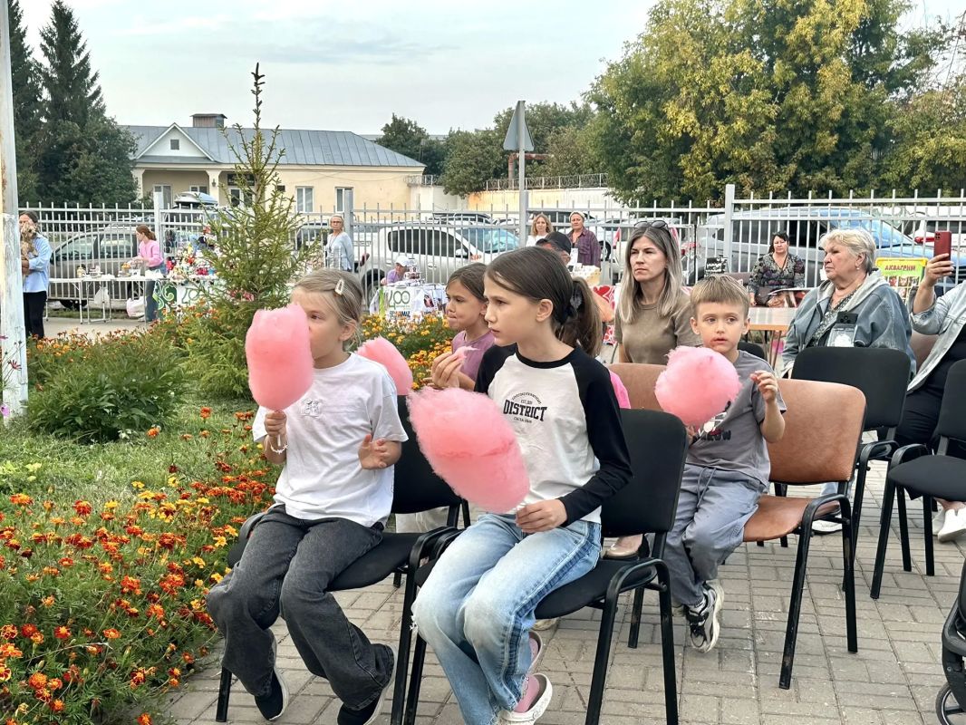 Праздник добрососедства объединил жителей на Элеваторной горе! Праздник добрососедства объединил жителей на Элеваторной горе!
