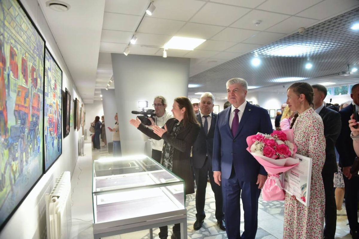 Наиль Магдеев: Сегодня вручил награды лауреатам Всероссийской конкурсной выставки «Художники – Автограду!» Наиль Магдеев: Сегодня вручил награды лауреатам Всероссийской конкурсной выставки «Художники – Автограду!»