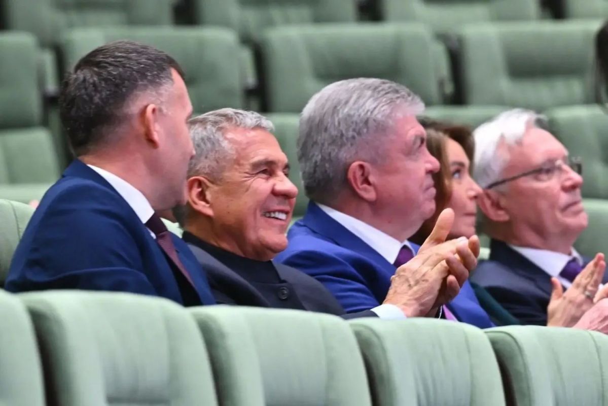 Рустам Минниханов: Сегодня посетили Набережные Челны, поздравили наших машиностроителей с профессиональным праздником Рустам Минниханов: Сегодня посетили Набережные Челны, поздравили наших машиностроителей с профессиональным праздником