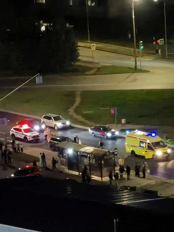 Юного самокатчика сбили на пешеходном переходе: мальчик в реанимации Юного самокатчика сбили на пешеходном переходе: мальчик в реанимации