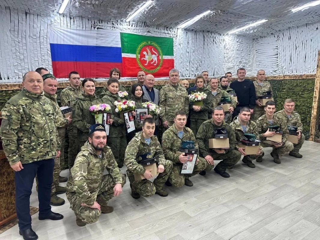 Он управляет городом, в котором строятся наши с вами мечты! Он управляет городом, в котором строятся наши с вами мечты!